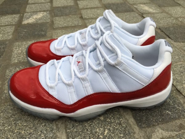 Air Jordan 11 low 1