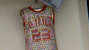 Woman Gets A Lebron James Pendant Stolen By Lebron’s Marketing Company
