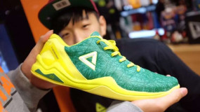 Matthew Dellavedova Shoes Have “Hustle” Colorway